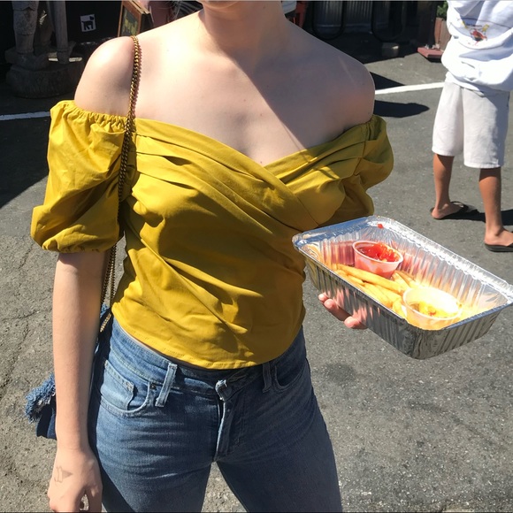 Revolve About Us Puffy Sleeve Top - Picture 2 of 6